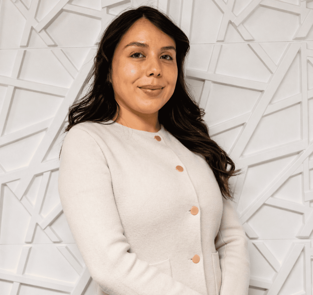 Mariana Web Headshot